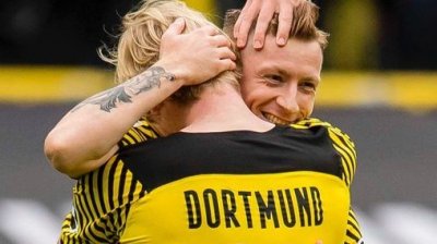 البطولة الالمانية : بوروسيا دورتموند ينجز المهمة امام اوغسبورغ وغلادباخ يتخطى فولفسبورغ