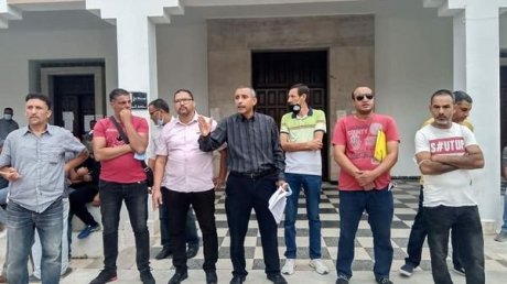 اعوان بلدية الزهراء ينفذون اضرابا عن العمل ب3 ايام