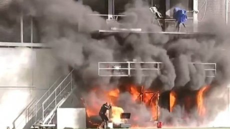 مباراة انقلترا واندورا في موعدها رغم الحريق الكبير