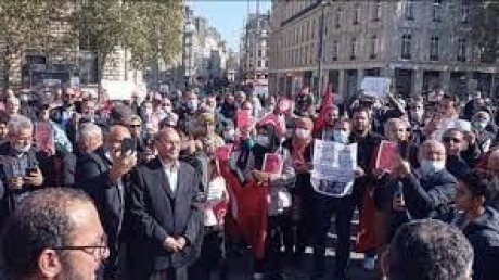 نقابة السلك الدبلوماسي تطالب بسحب جواز السفر الدبلوماسي من المنصف المرزوقي