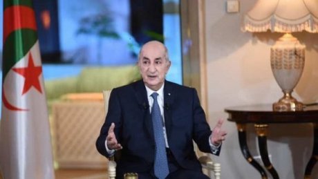الرئيس الجزائري في لقاء مع ممثلي وسائل الاعلام : احكام بالمؤبد والاعدام ضد المضاربين وعودة السفير الى فرنسا مشروطة بالاحترام الكامل