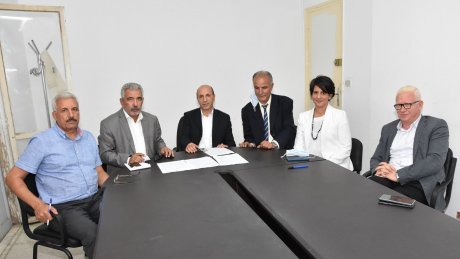 اتفاق اتصالات تونس (3): تمتيع اعوان الاتصالية بالزيادات المتاخرة وإعادة توظيف 100 منهم