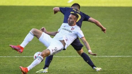 ميرام يعلن اعتزاله دولياً بعد خلاف مع أدفوكات