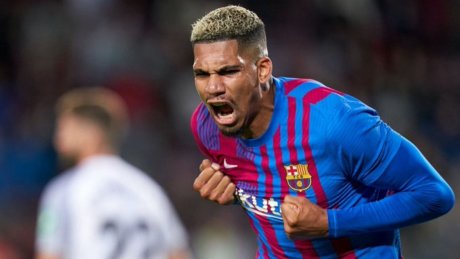 بعد بيدري... لاعب جديد يغيب عن الكلاسيكو