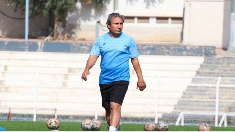 رابطة ابطال إفريقيا: نبيل الكوكي يقود وفاق سطيف إلى دور المجموعات