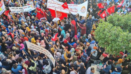 حفيظ حفيظ.."المفاوضات في الزيادة في الأجور هي حق وليست منة من أحد والحقوق تؤخذ بالنضال"