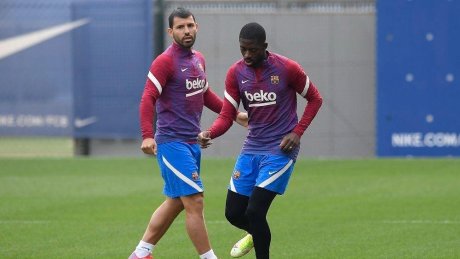 ديمبيلي يعود إلى تدريبات برشلونة بعد طول غياب