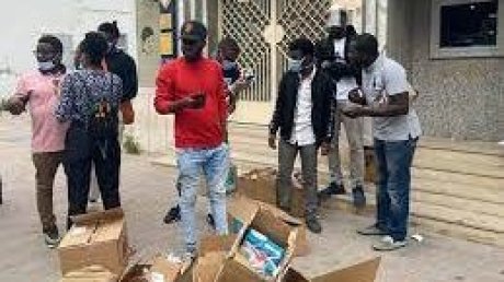 منتدى الحقوق يشكل فريقا قانونيا يقدم شكايات ضد كل محتوى ذي طابع عنصري وتمييزي يستهدف المهاجرين