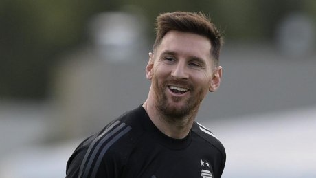 تصفيات كأس العالم قطر 2022™: ميسي جاهز لمباراة الأوروغواي بحسب سكالوني