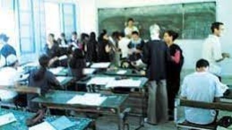 العنف يتواصل داخل المدارس