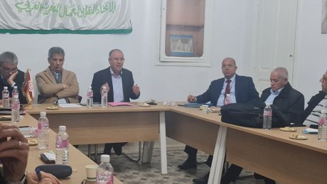 في ندوة فكرية : رفض المس باستقلالية الاتحاد