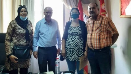 القيروان..بعد ايقافهم امس ظلما وبهتانا..اطلاق سراح اعضاء نقابة مصنع الخياطة بالباطن