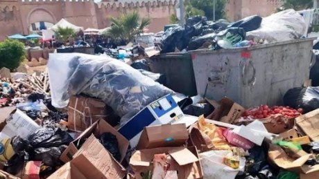 انطلق منذ قليل بصفاقس: اجتماع للمنظمات الوطنية لتقييم مقترحات وزيري الشؤون الاجتماعية والبيئة بخصوص أزمة النفايات