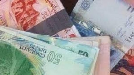 الحكومة تتجه نحو الترفيع في أسعار استهلاك الكهرباء والغاز وتجميد الزيادات في الأجور والانتدابات والاتفاقيات الممضاة