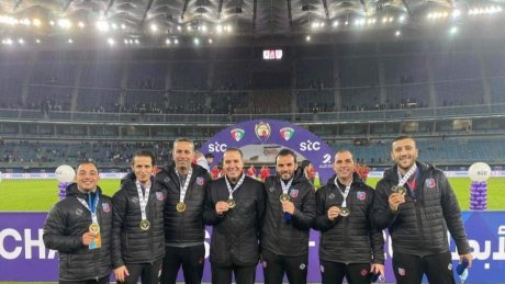 نبيل معلول والكويت الكويتي بطلا الكأس