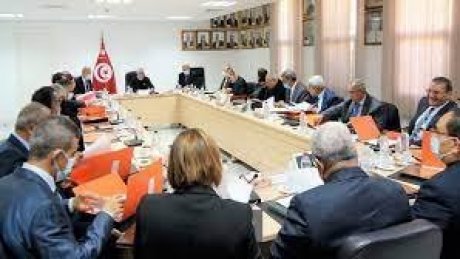 بعد غياب تواصل لأربعة سنوات عطّل دورية انعقادها، وزيرة العدل تشرف على اجتماع ندوة الوكلاء العامين لدى محاكم الاستئناف