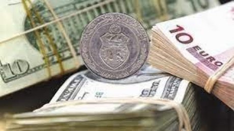 تراجع مرتقب للدينار مقابل الدولار والاورو