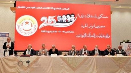 في تدخلات أعضاء المكتب التنفيذي المتخلي ..استقلالية الاتحاد خط الأحمر والنقابيون حموا المكاسب الشعبية