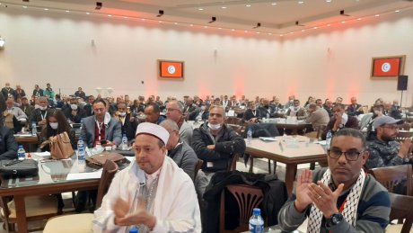 التصويت بالإجماع على التقرير الأدبي والمالي
