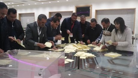 بداية فرز الاصوات للاعلان رسميا عن الفائزين بعضوية المكتب التنفيذي الجديد للاتحاد