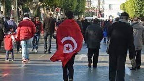 التونسيون وثورتهم المؤجلة الى متى؟