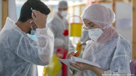 4 وفيات بفيروس كورونا و368 إصابة جديدة