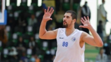التونسي حديدان يكتب التاريخ مع الهلال