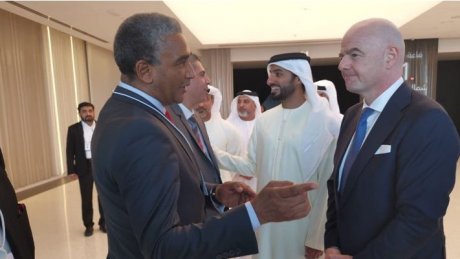 رئيس الفيفا يتمنى التوفيق لتونس في إياب مباراة الباراج أمام مالي