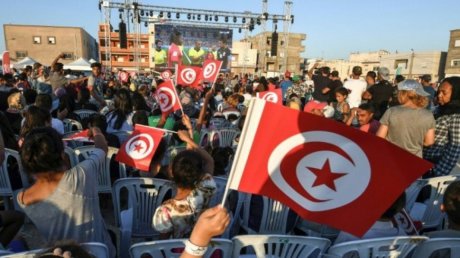 صفاقس: شاشة عملاقة لنقل مباراة تونس ومالي