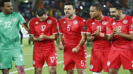بقلب واحد..بصوت واحد..لحلم واحد..الترشح الى مونديال قطر