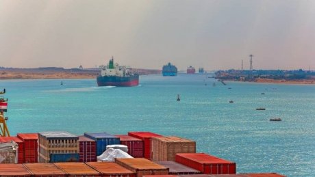 5303 سفينة عبرت قناة السويس من جانفي الى مارس الماضي بحمولة 313 مليون طن والعراق يسجل اعلى عائدات منذ 1972
