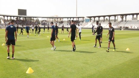 جماهير النادي الصفاقسي توقف تدريبات الفريق الأول