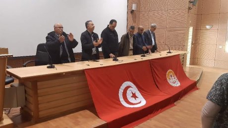 اعوان واطارات شركة "الزراعات الكبرى" يطالبون وزارة الفلاحة بإنقاذ المؤسسة ومحاسبة المتسببين في تدهور وضعها