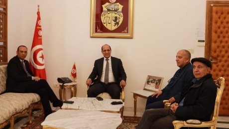 بداية انفراج، بعد تأزم العلاقة بين جامعة الشؤون الدينية والوزير