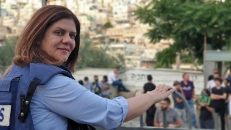 "نداء الوفاء للشهيدة شيرين أبو عاقلة" الى قناة الجزيرة للتوقف عن استضافة ممثلين عن الكيان الصهيوني