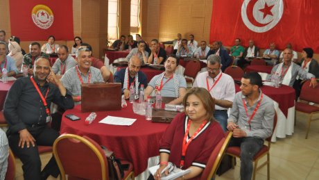 نقاشات مؤتمر الجامعة العامة للصحة: قضايا مهنية واجتماعية عالقة، ولا مناص للتشاركية لإخراج البلاد من أزمتها