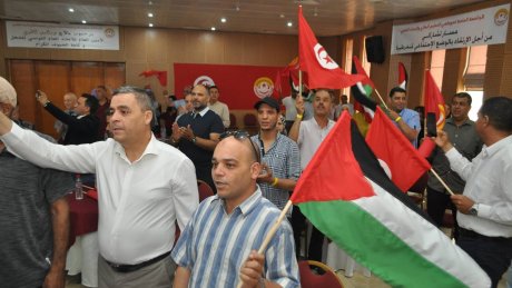 خلال مؤتمر الجامعة العامة لموظفي التعليم العالي..تكريم ثلة من المناضلين النقابيين