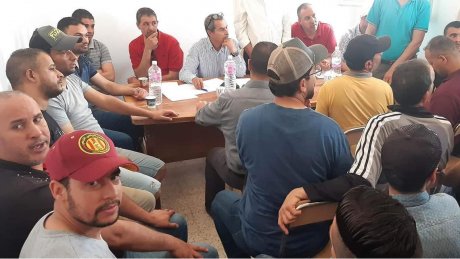 الشارة الحمراء يرفعها بداية من الاثنين عمال مركزية الشمال للحليب في بوسالم
