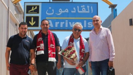 فوزي البنزرتي يصل الى بنغازي رفقة بن يونس