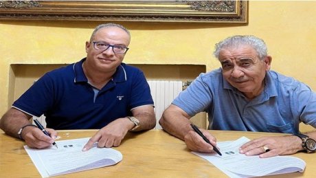رسميا: فوزي البنزرتي يجدد العهد مع نادي الرجاء البيضاوي