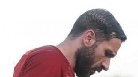 جماهير الأهلي تطلق حملة دعم لعلي معلول