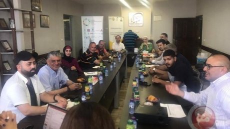 الفلسطينية لحقوق الانسان ومرصد السياسات ينظمان حملة " التامين الصحي الشامل والعادل "