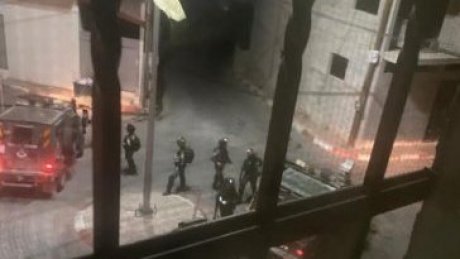 اصابات خلال اقتحام جيش الاحتلال بلدة قراوة بسلفيت الفلسطينية لهدم منازل