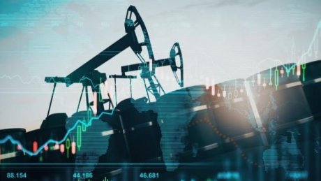 أسواق الطاقة : هل يكون الدولار عامل ضغط على أسعار النفط؟