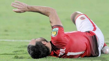 علي معلول يتعرض لإصابة خلال لقاء فاركو