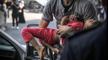 الاطفال أبرز ضحايا عدوان صهيوني جديد على غزة أودى بقيادي بارز في الجهاد الاسلامي
