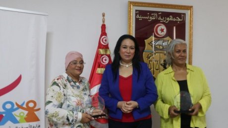 وزارة المرأة تكرّم المتحصّلتين على البكالوريا الأكبر سنّا