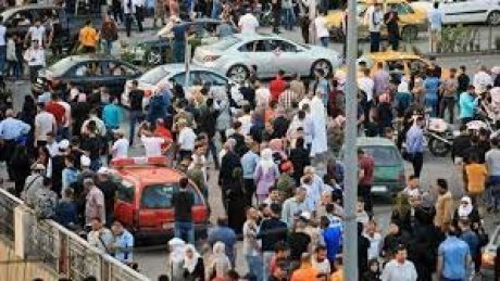 الحكومة السورية ترفع سعر البنزين المدعوم بنحو 130 في المئة وسط أزمات معيشية خانقة