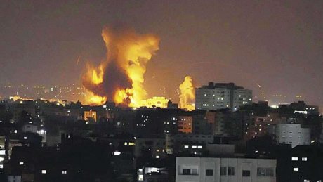 قبول فصائل المقاومة الفلسطينية بالهدنة مع اسرائيل عبر وساطة مصرية بداية من مساء الاحد.