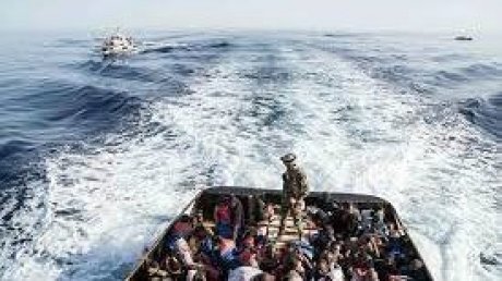 وفاة ستة مهاجرين إثر انقلاب زورقهم قبالة السواحل الجزائرية